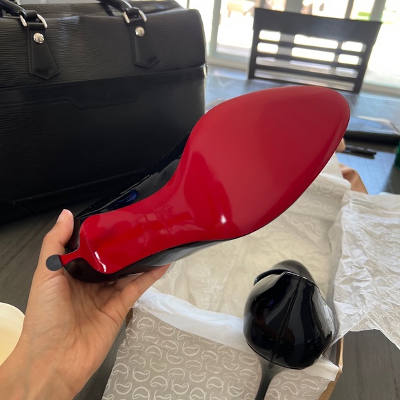 Christian Louboutin Dolly Pump - Picture 12 of 13